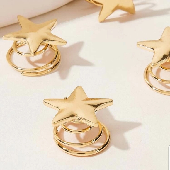 ☆Emily☆ Gold Star hair Clips - Picture 3 of 4